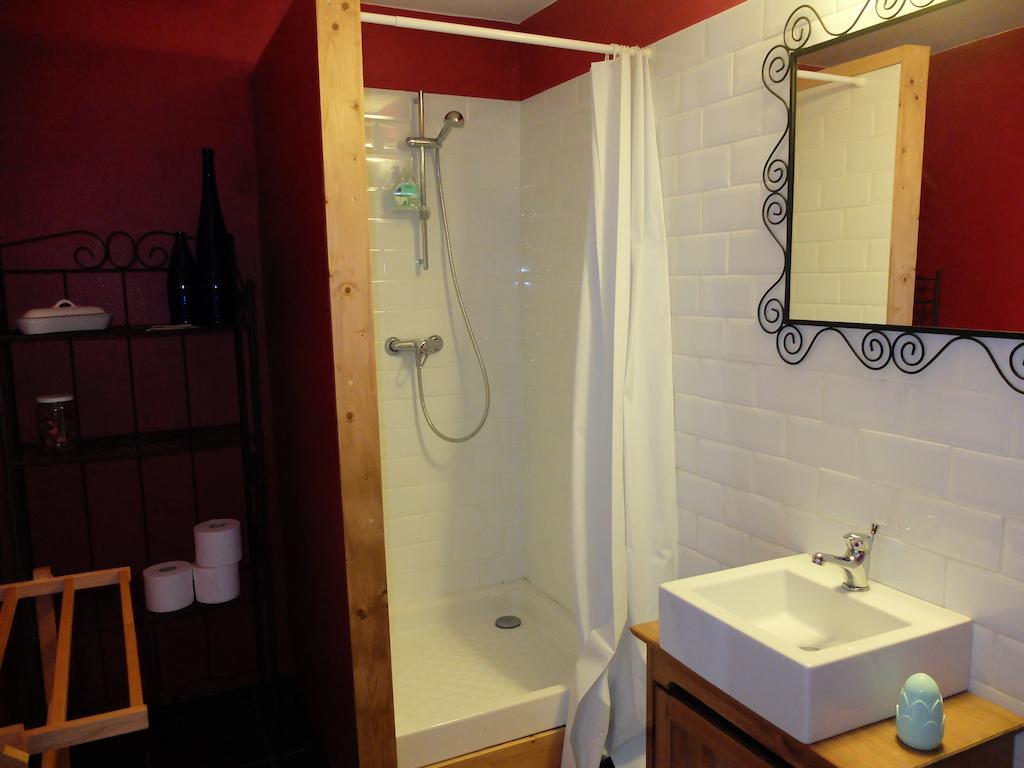 Au Bout Du Jardin Apartment Waterloo Room photo